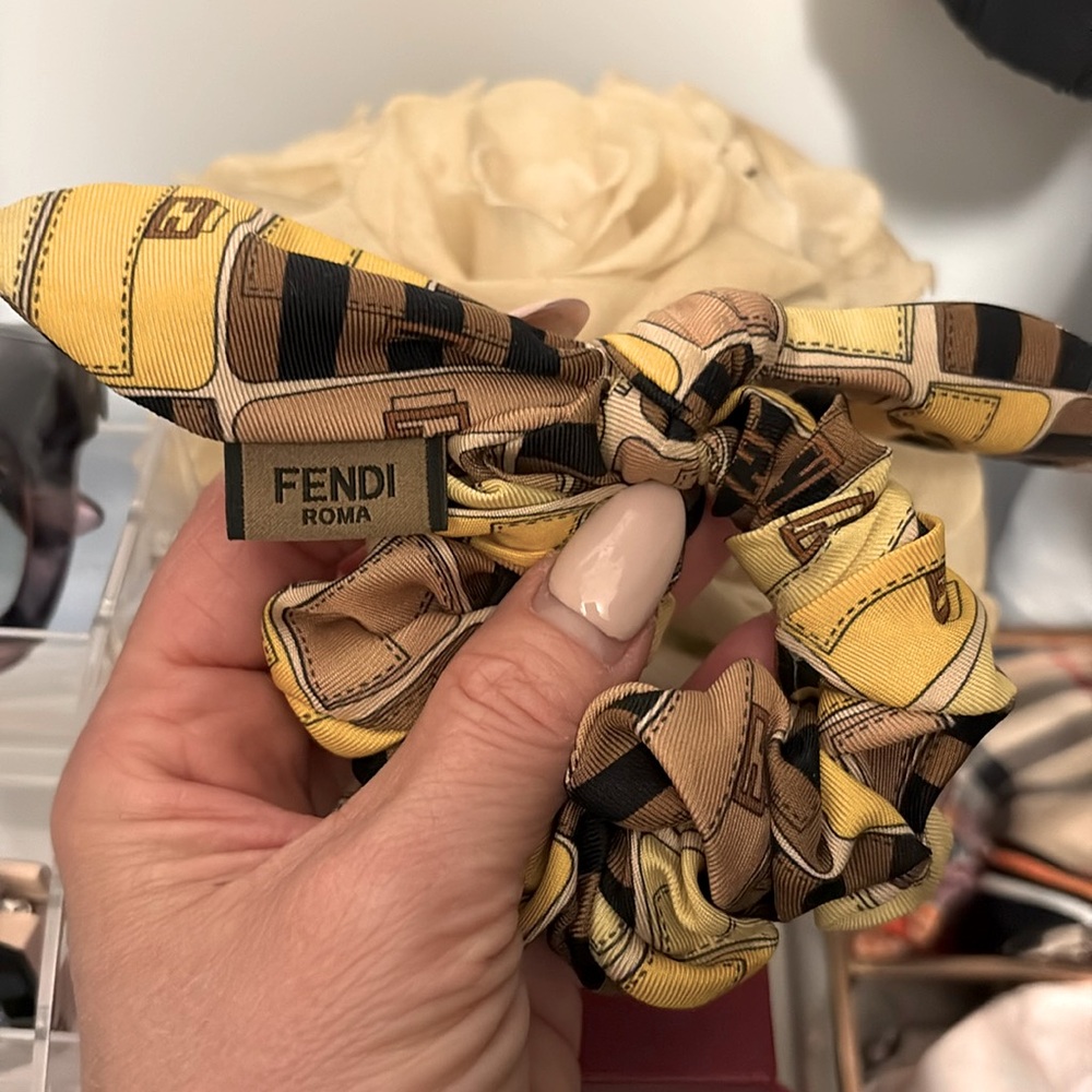 FENDI scrunchie
